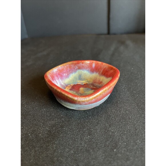 Vintage Canterbury Pottery Miniature Heart Shape Trinket Bowl - Picture 2 of 9